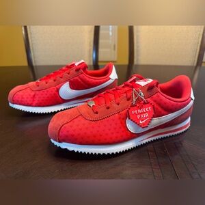 New Nike Cortez Valentines Day Heart Sneaker Shoes